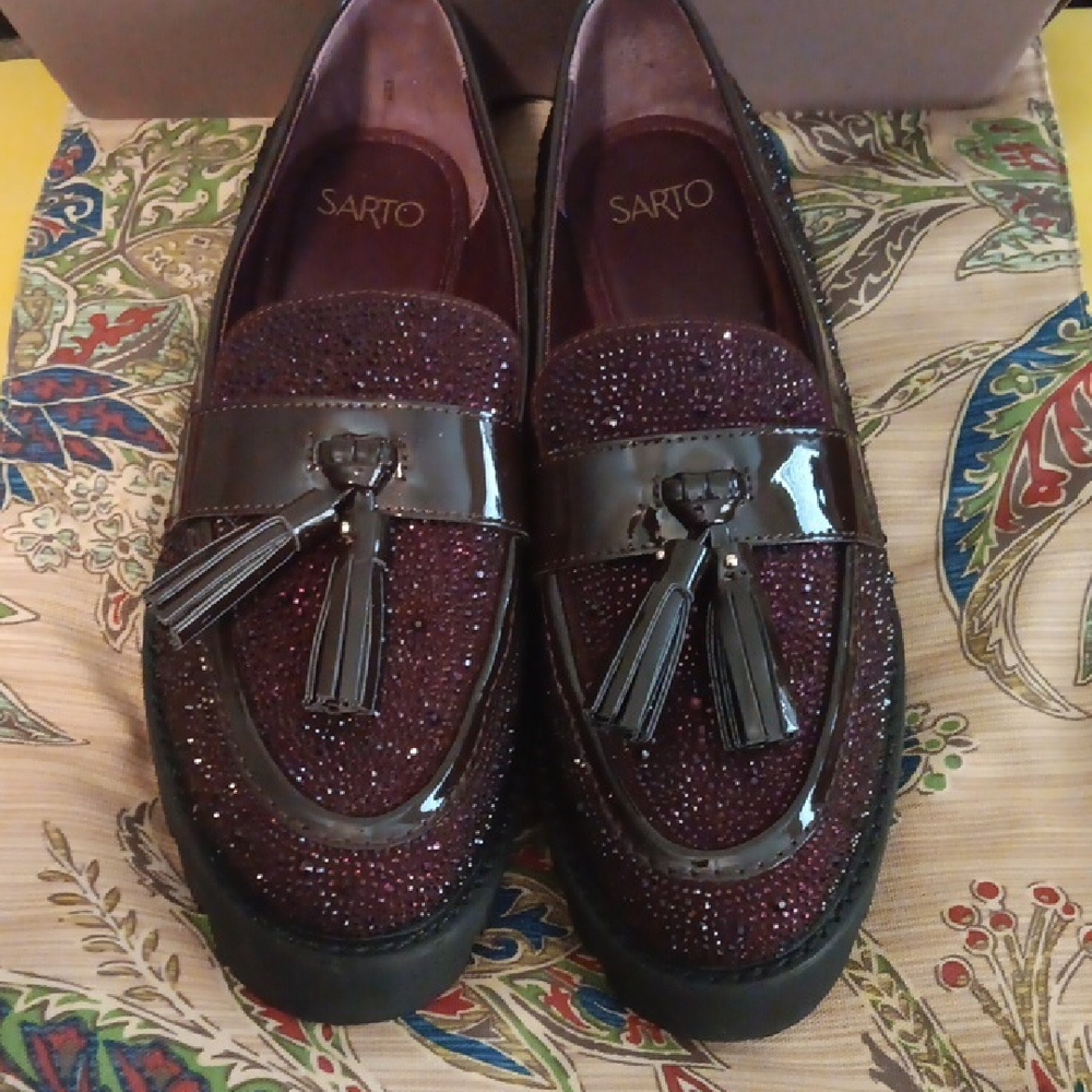 Burgundy Tassel Loafers for Women.